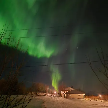 Romslig Midt I Lofoten レクネス